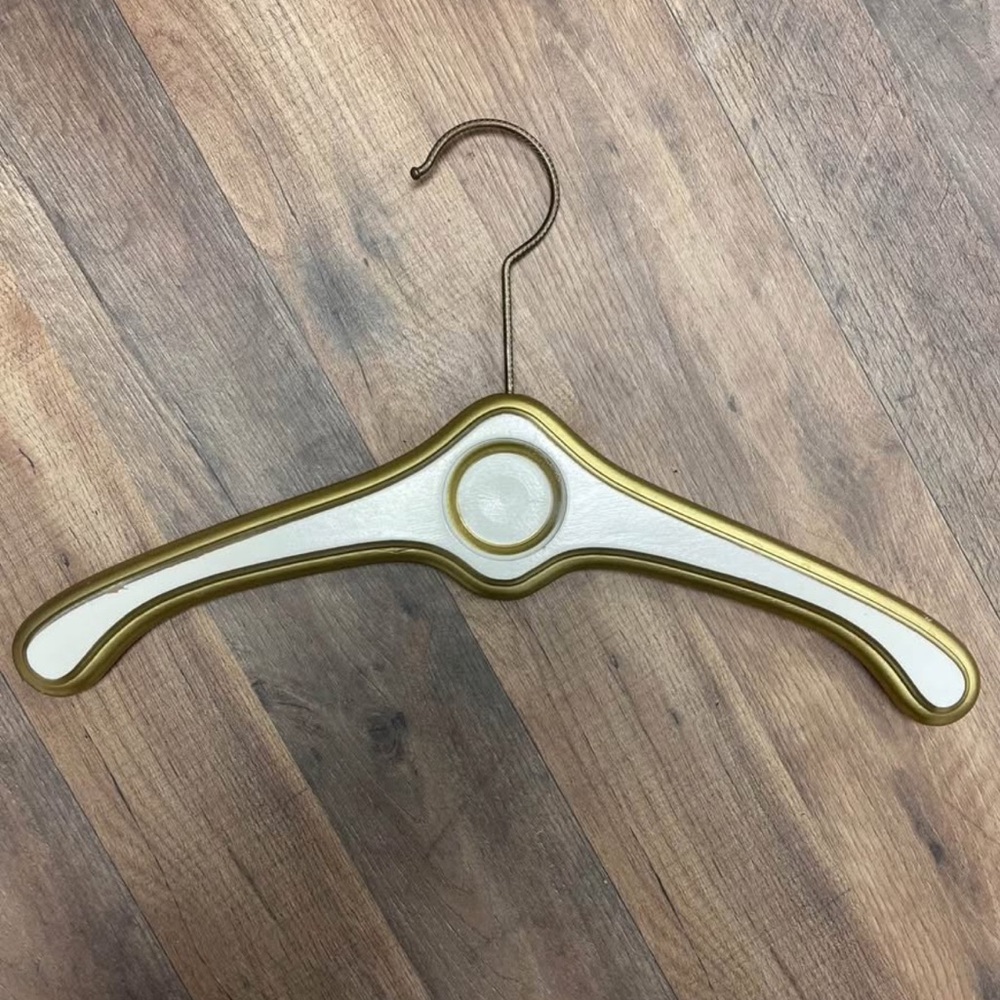 Set of 12 Vintage Nasco wooden Hollywood hangers 60’s Hand Painted